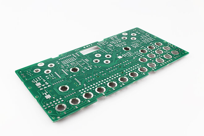 Placas de circuitos impresos - Portadores de componentes electrónicos para fijación mecánica y conexión eléctrica