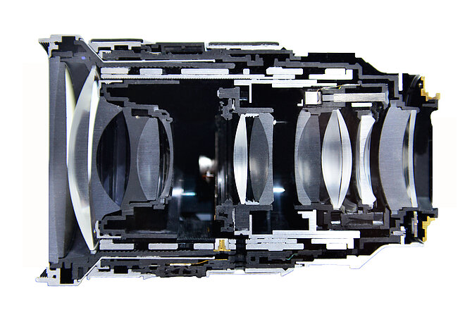 Objectifs - Systèmes de lentilles pour l'imagerie optique, par exemple dans les appareils photo.